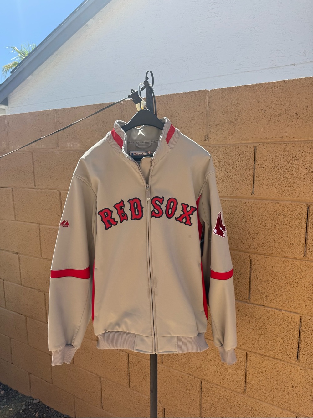 Majestic Red Sox Gray and Red Full-Zip Puffer Jacket